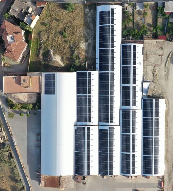 vista aerea dell impianto fotovoltaico da 1 mw a motta san giovanni