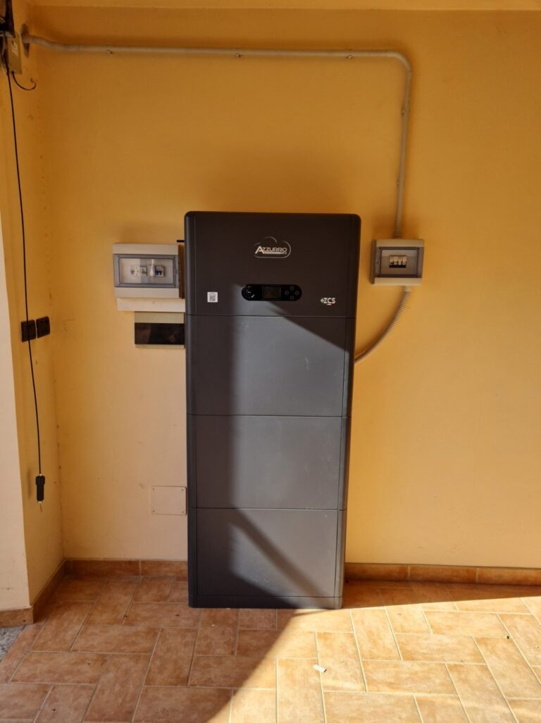 accumulatore zcs azzurro da 15 kwh in condofuri