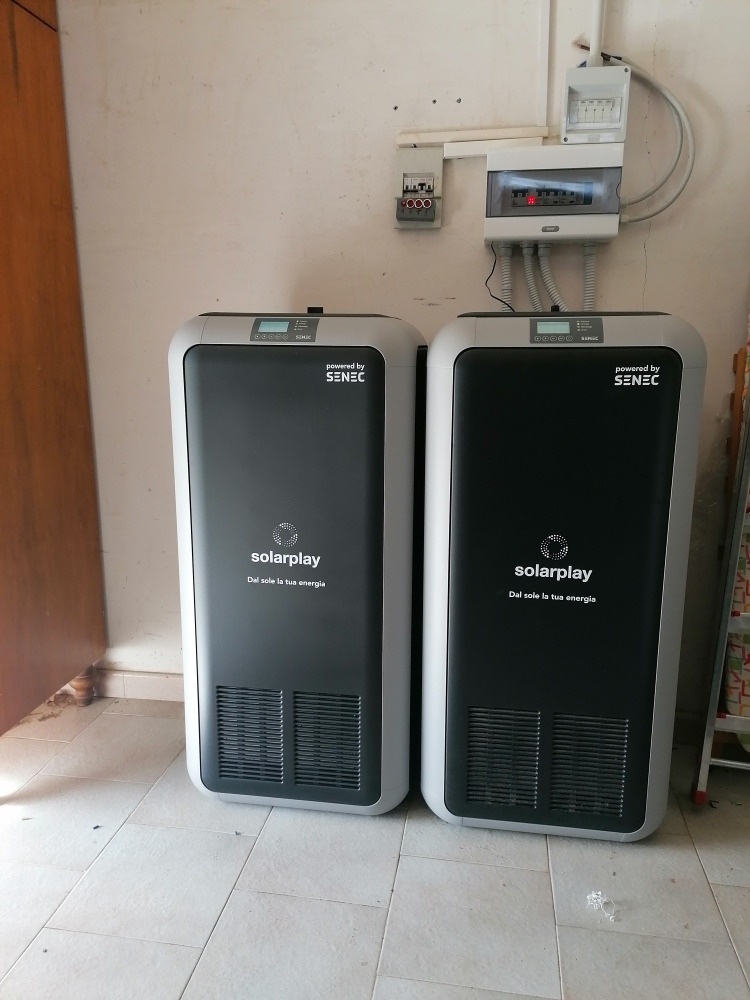 I nostri primi lavori Superbonus 2019: impianti a Rotendella (Matera) e L’Aquila 6 batterie senec solarplay per accumulo del superbonus