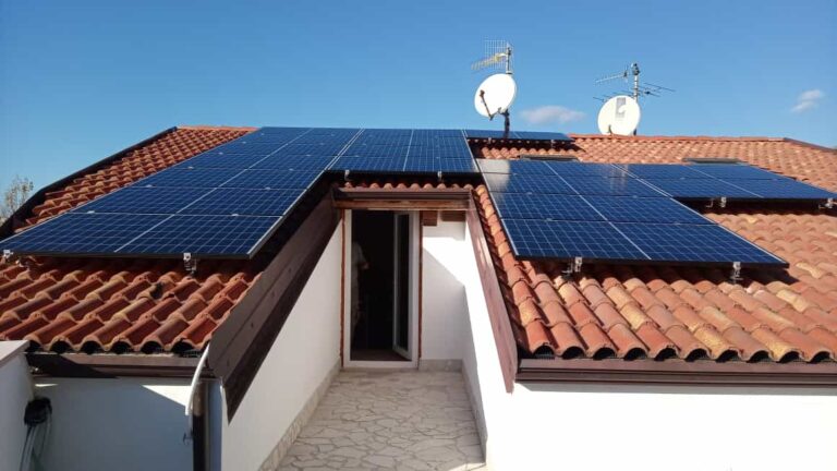 impianto fotovoltaico sul tetto a rotendella matera